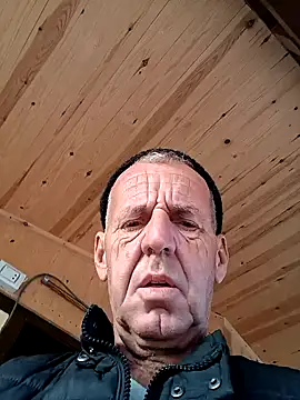 Snapshot of Freddy1962 chatting on 12/14/24, 04:45 Freddy1962 online show from 12/14/24, 04:45