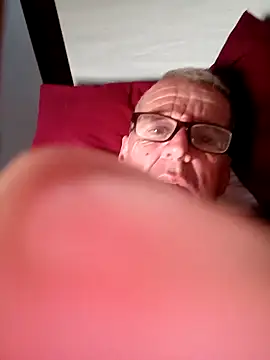 Snapshot of Freddy1962 chatting on 12/29/24, 04:27 Freddy1962 online show from 12/29/24, 04:27