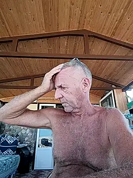 Snapshot of Freddy1962 chatting on 10/06/25, 11:29 Freddy1962 online show from 10/06/25, 11:29