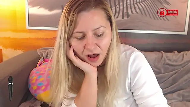 Snapshot of BigBoobsARRI chatting on 01/17/25, 09:49 BigBoobsARRI online show from 01/17/25, 09:49