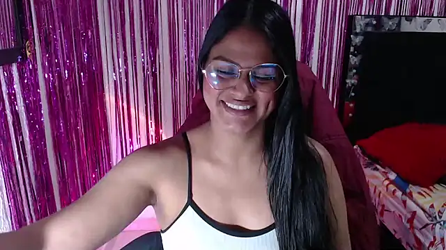 SweetAlmaa online show from 05/10/26, 02:11