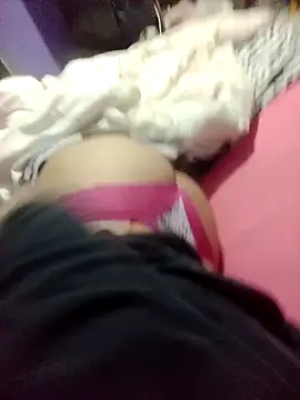 Snapshot of lorraine_alves_ferreira chatting on 10/25/25, 02:19 lorraine alves ferreira online show from 10/25/25, 02:19