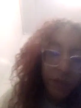 Snapshot of lorraine_alves_ferreira chatting on 05/20/26, 12:06 lorraine alves ferreira online show from 05/20/26, 12:06