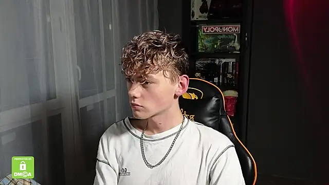 Keytaro online show from 10/03/25, 01:02