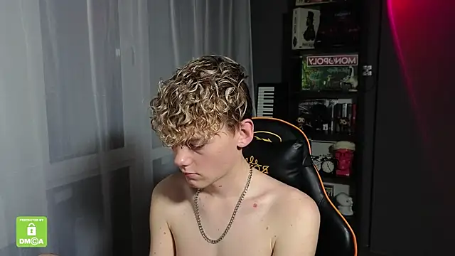 Keytaro online show from 10/06/25, 01:47