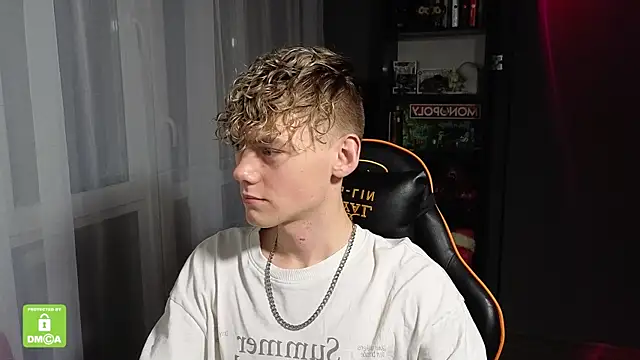 Keytaro online show from 11/05/25, 10:32