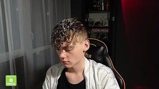 Keytaro online show from 11/10/25, 01:37