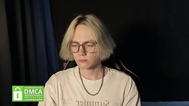 Keytaro online show from 07/27/26, 11:28