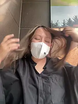 Snapshot of annna_annna_2024 chatting on 09/30/25, 01:21 annna annna 2024 online show from 09/30/25, 01:21