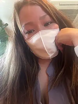 Snapshot of annna_annna_2024 chatting on 10/07/25, 02:09 annna annna 2024 online show from 10/07/25, 02:09