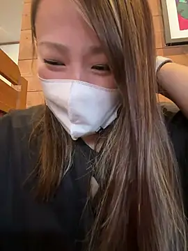 Snapshot of annna_annna_2024 chatting on 10/10/25, 01:04 annna annna 2024 online show from 10/10/25, 01:04