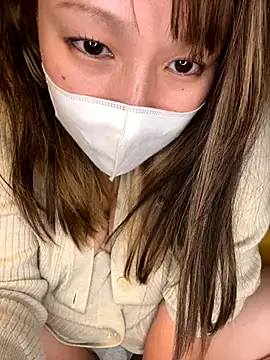 Snapshot of annna_annna_2024 chatting on 10/15/25, 02:28 annna annna 2024 online show from 10/15/25, 02:28