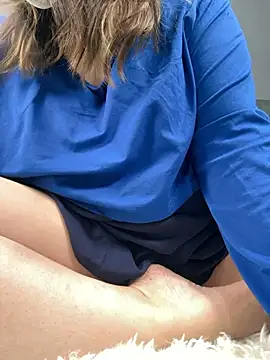 Snapshot of annna_annna_2024 chatting on 10/21/25, 04:46 annna annna 2024 online show from 10/21/25, 04:46