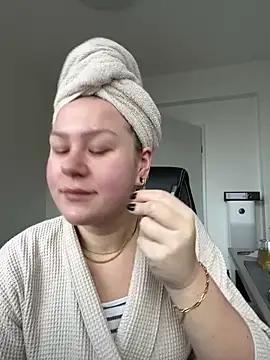 Fancy-Francy online show from 02/18/25, 07:54