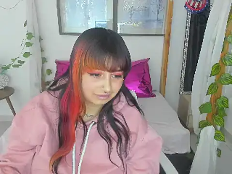 lussyevans24 online show from 01/14/25, 10:17