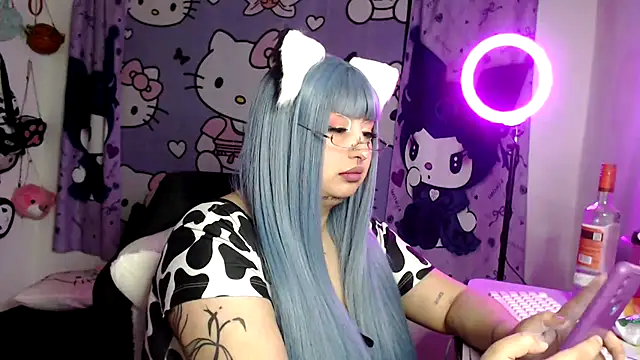 lussyevans24 online show from 05/20/26, 02:51