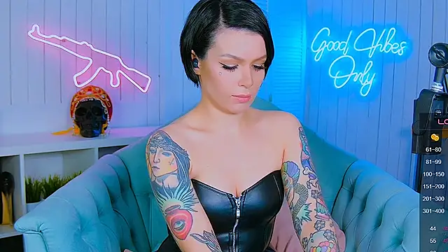 Snapshot of My_toys_pink chatting on 02/26/25, 07:20 My toys pink online show from 02/26/25, 07:20