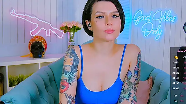 Snapshot of My_toys_pink chatting on 03/04/25, 12:29 My toys pink online show from 03/04/25, 12:29