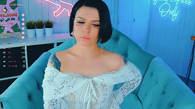 Snapshot of My_toys_pink chatting on 11/24/25, 11:37 My toys pink online show from 11/24/25, 11:37