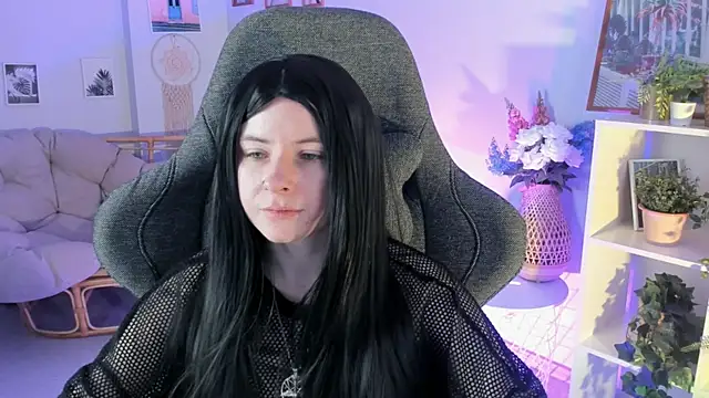 Snapshot of LexiWenford chatting on 12/18/24, 03:04 LexiWenford online show from 12/18/24, 03:04