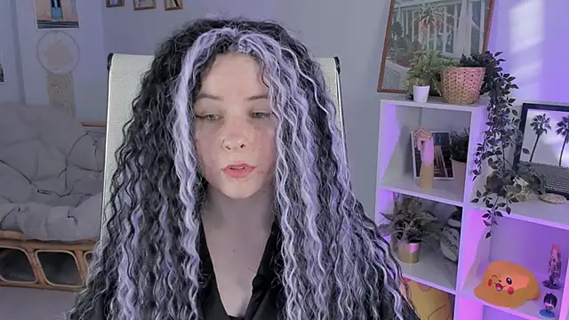 Snapshot of LexiWenford chatting on 03/19/25, 05:52 LexiWenford online show from 03/19/25, 05:52