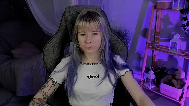 LexiWenford online show from 11/04/25, 02:43