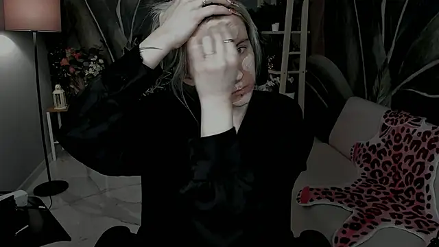 LexiWenford online show from 11/25/25, 02:55