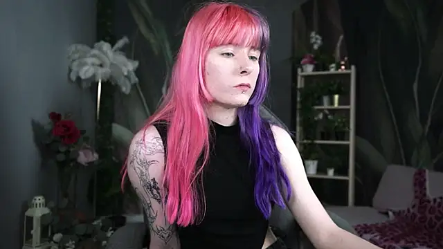 LexiWenford online show from 06/30/26, 05:08