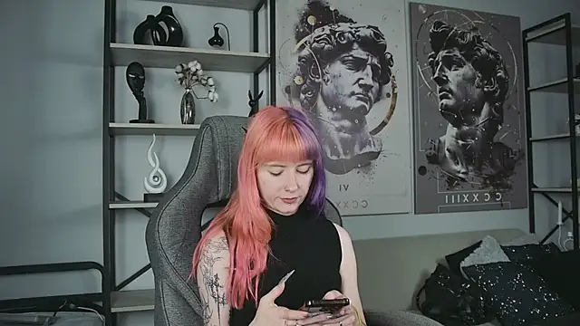 LexiWenford online show from 07/06/26, 04:31