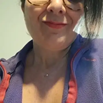 Snapshot of Viola8p chatting on 11/06/25, 02:51 Viola8p online show from 11/06/25, 02:51