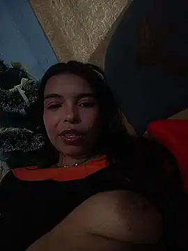 Snapshot of camila-esperanza chatting on 11/27/25, 10:56 camila-esperanza online show from 11/27/25, 10:56