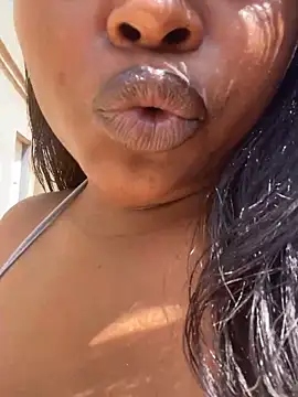 DiamondGoddes online show from 10/21/25, 11:33