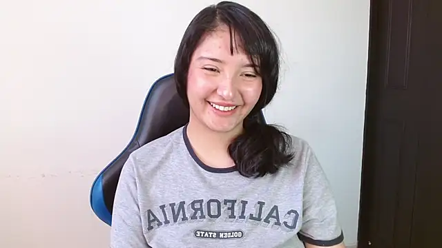 alexaa08 online show from 06/25/26, 09:30