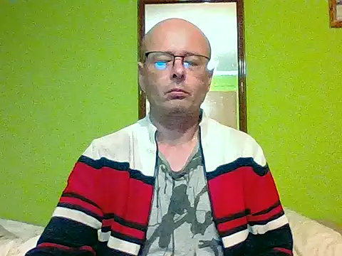 Snapshot of Tiger202441 chatting on 10/08/25, 10:29 Tiger202441 online show from 10/08/25, 10:29