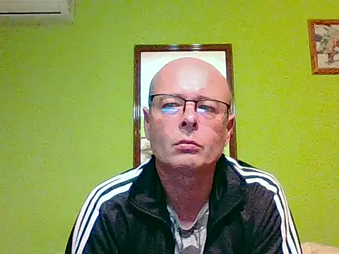 Snapshot of Tiger202441 chatting on 10/09/25, 08:07 Tiger202441 online show from 10/09/25, 08:07