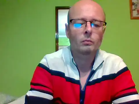 Snapshot of Tiger202441 chatting on 10/19/25, 04:18 Tiger202441 online show from 10/19/25, 04:18