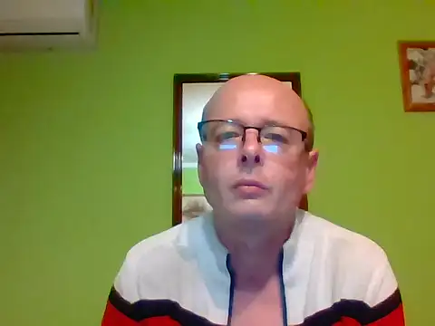 Snapshot of Tiger202441 chatting on 10/22/25, 09:14 Tiger202441 online show from 10/22/25, 09:14