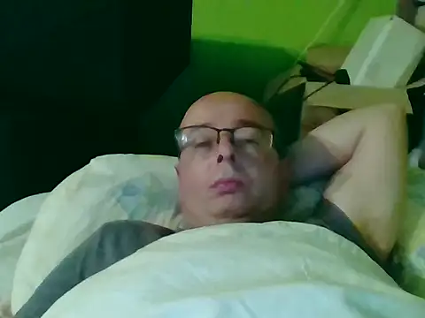 Snapshot of Tiger202441 chatting on 10/27/25, 10:14 Tiger202441 online show from 10/27/25, 10:14