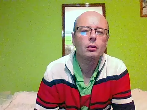 Snapshot of Tiger202441 chatting on 11/19/25, 06:08 Tiger202441 online show from 11/19/25, 06:08