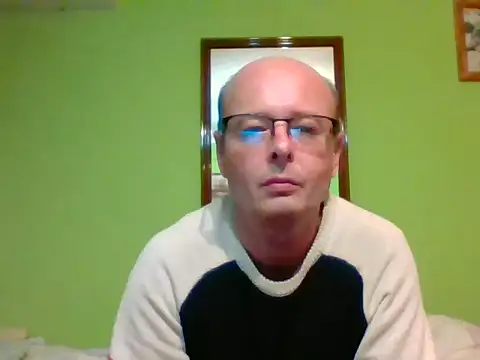 Snapshot of Tiger202441 chatting on 11/20/25, 09:14 Tiger202441 online show from 11/20/25, 09:14