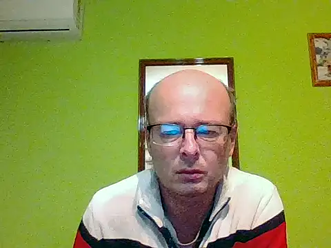 Snapshot of Tiger202441 chatting on 11/26/25, 06:42 Tiger202441 online show from 11/26/25, 06:42