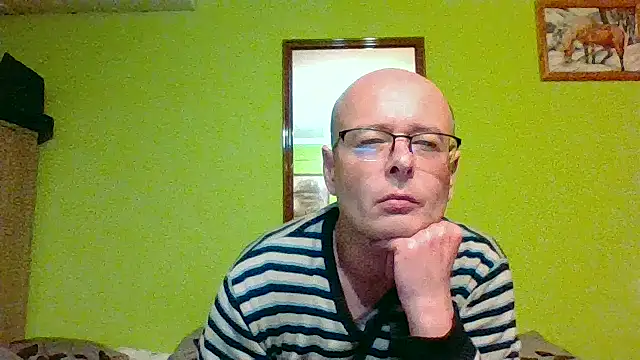 Tiger202441 online show from 05/18/26, 09:31