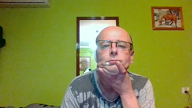 Tiger202441 online show from 06/18/26, 09:41