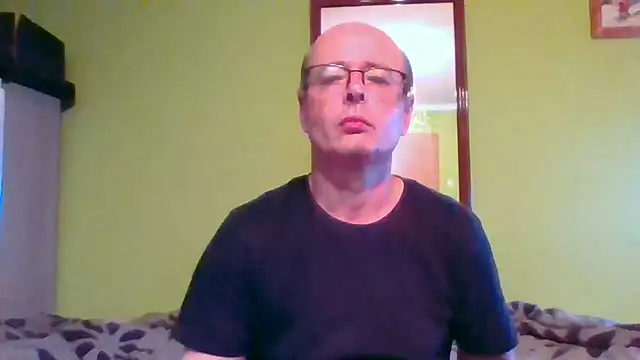 Snapshot of Tiger202441 chatting on 07/27/26, 09:44 Tiger202441 online show from 07/27/26, 09:44