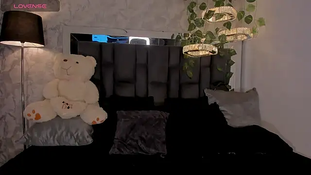 AllBlack  online show from 03/08/25, 03:17