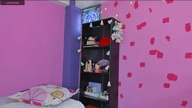 kittyzenn online show from 01/15/25, 04:11