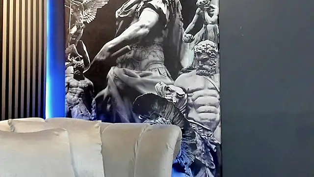 DannSaenz online show from 12/31/24, 02:03