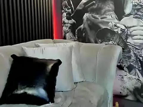DannSaenz online show from 01/06/25, 04:34