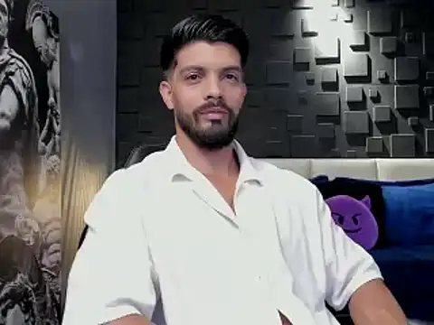 DannSaenz online show from 01/27/25, 01:26