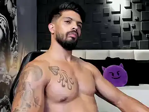 DannSaenz online show from 01/31/25, 01:22